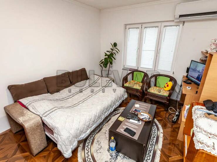 Stan Niš, Pasi poljana – fotografija 1