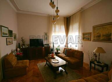 Kuća, Centar · 275m² · 330.000€ | SveNekretnine