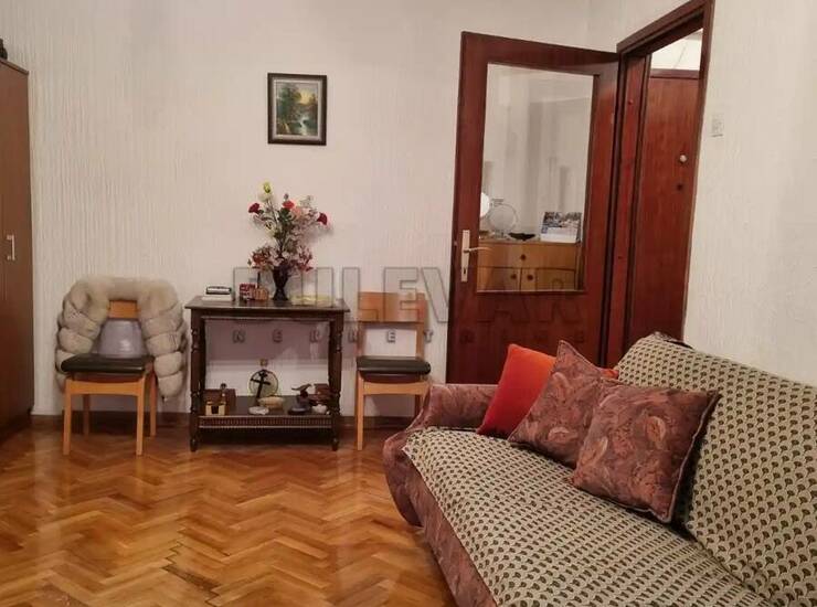 Stan Niš, Marger – fotografija 1