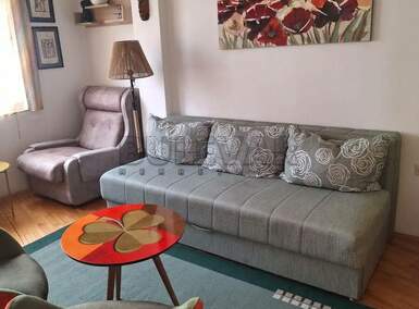 Jednosoban stan, Dom zdravlja · 38m² · 300€ | SveNekretnine