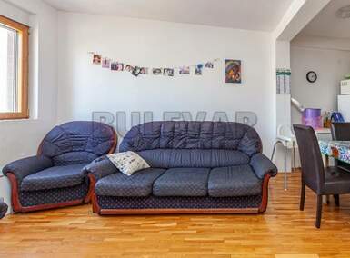 Dvoiposoban stan, Crveni pevac · 81m² · 600€ | SveNekretnine
