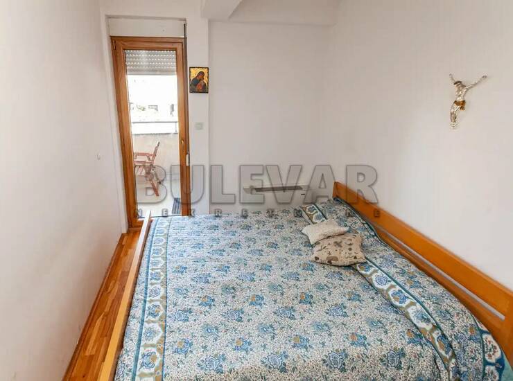 Stan Niš, Crveni pevac – fotografija 8