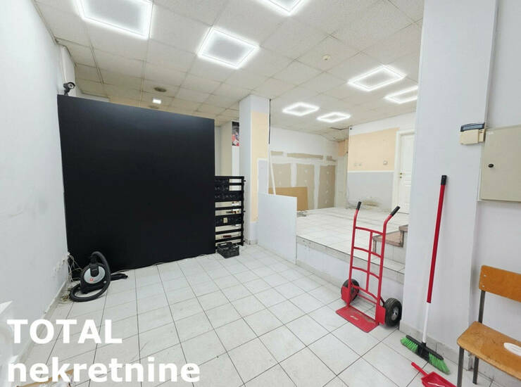 Poslovni prostor / Lokal Novi Sad, Bulevar – fotografija 1