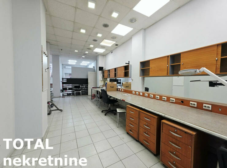 Poslovni prostor / Lokal Novi Sad, Bulevar – fotografija 7