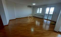 Poslovni prostor / Lokal · 172m² · 2.000€ | SveNekretnine