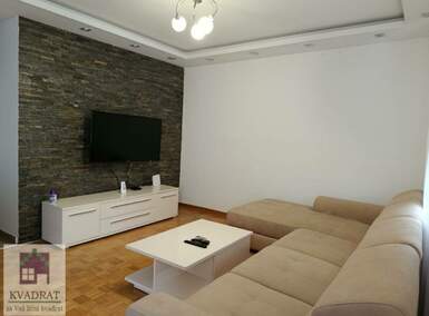 Trosoban stan, Obrenovac (mesto) · 75m² · 350€ | SveNekretnine