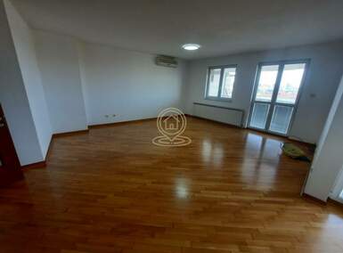 Poslovni prostor / Lokal · 172m² · 2.000€ | SveNekretnine