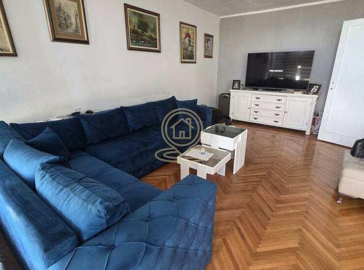 Stan Niš, Bulevar Nemanjica – fotografija 1