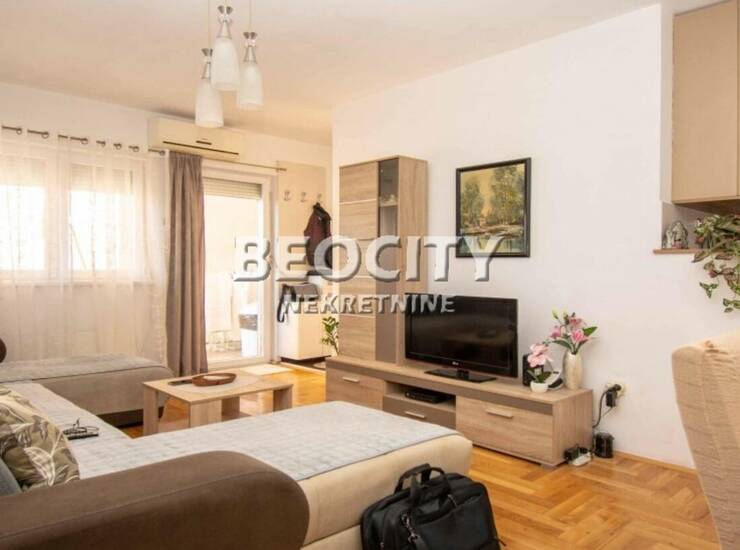 Stan Beograd, Zemun (novi Grad) – fotografija 5