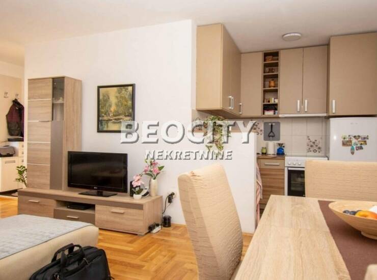 Stan Beograd, Zemun (novi Grad) – fotografija 6