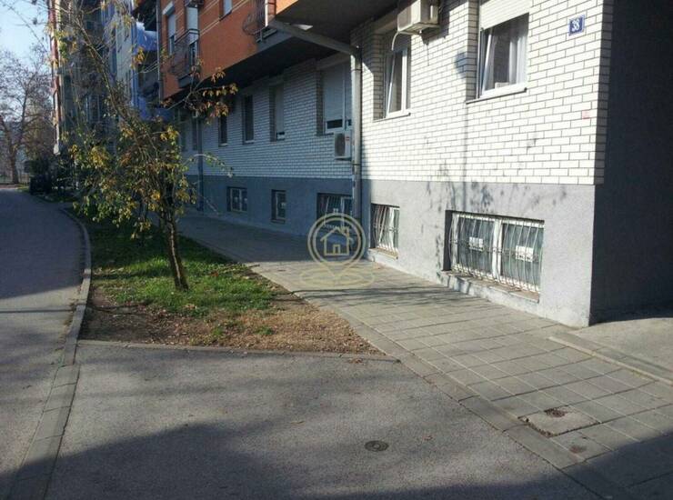 Poslovni prostor / Lokal Novi Sad – fotografija 1