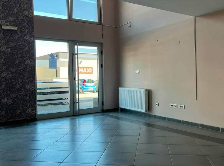 Poslovni prostor / Lokal Ruma – fotografija 3