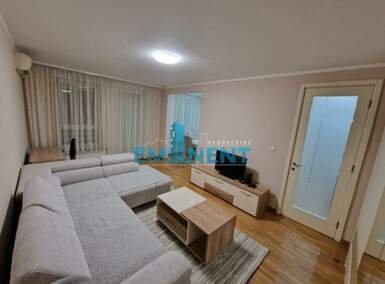 Dvosoban stan, Blok 67, Belville · 69m² · 1.200€ | SveNekretnine