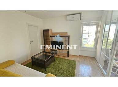 Trosoban stan, Blok 45 · 70m² · 1.000€ | SveNekretnine