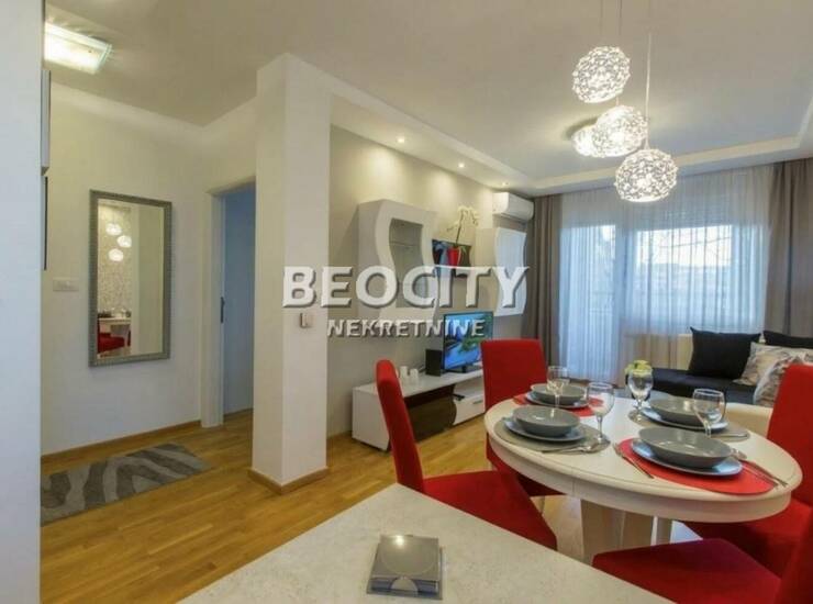 Stan Novi Sad, Centar – fotografija 1
