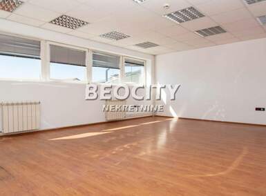 Poslovni prostor / Lokal · 216m² · 2.900€ | SveNekretnine