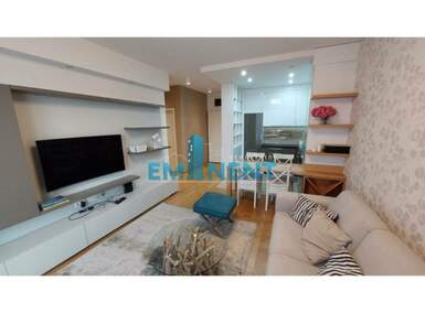 Trosoban stan, Južni Bulevar · 73m² · 1.400€ | SveNekretnine