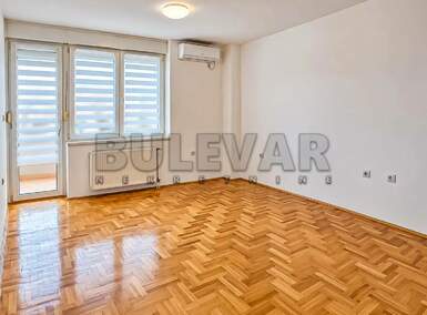 Dvosoban stan, Park Svetog Save · 55m² · 400€ | SveNekretnine