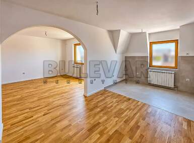 Trosoban stan, Centar · 80m² · 204.000€ | SveNekretnine