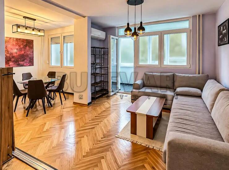 Stan Niš, Bulevar Nemanjića Zona 3 – fotografija 1
