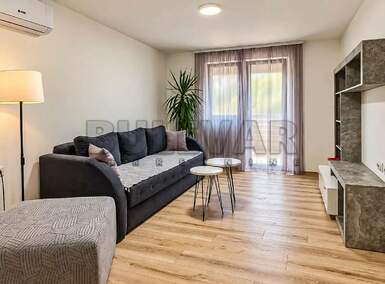 Trosoban stan, Palilula · 90m² · 300€ | SveNekretnine