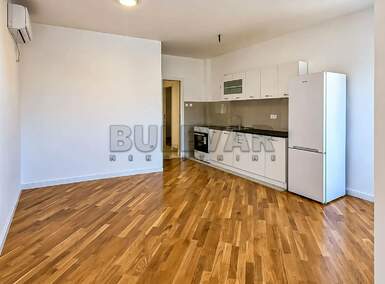 Dvosoban stan, Pantelej(Niš) · 50m² · 350€ | SveNekretnine