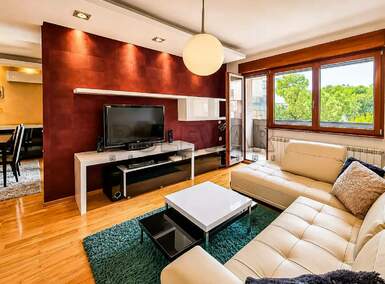 Trosoban stan, Centar · 79m² · 1.000€ | SveNekretnine