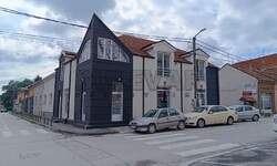 Kuća, Centar · 300m² · 250.000€ | SveNekretnine
