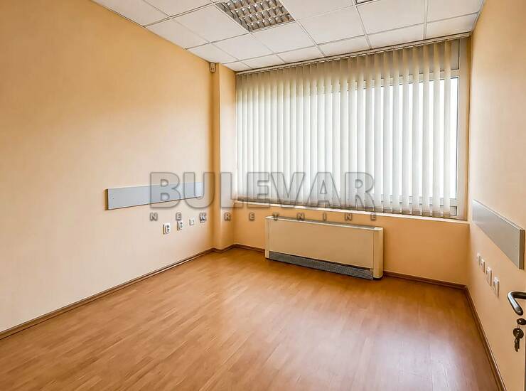 Poslovni prostor / Lokal Niš, Čair – fotografija 5