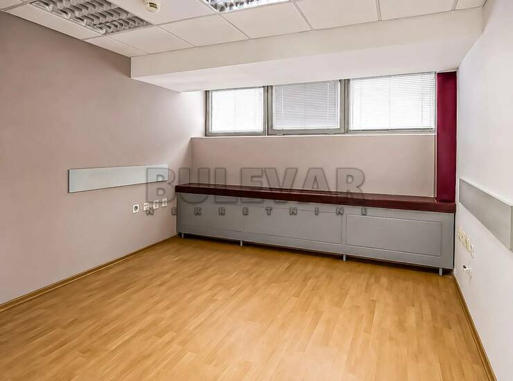 Poslovni prostor / Lokal Niš, Čair – fotografija 10
