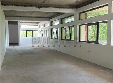 Poslovni prostor / Lokal, Niš · 245m² · 1.200€ | SveNekretnine