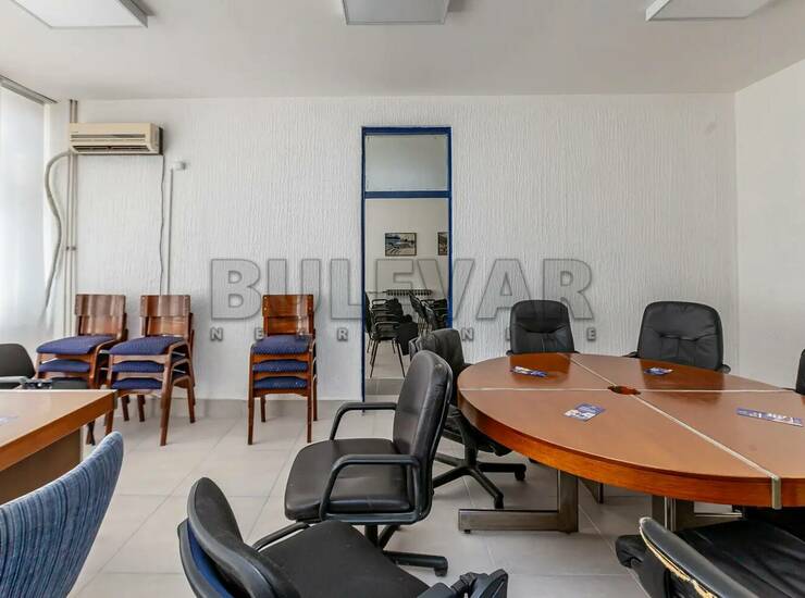 Poslovni prostor / Lokal Niš, Crveni pevac – fotografija 9