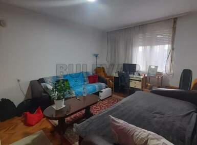 Jednosoban stan, Centar · 33m² · 250€ | SveNekretnine