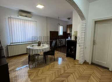 Troiposoban stan, Crveni pevac · 95m² · 600€ | SveNekretnine
