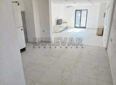 Poslovni prostor / Lokal, Niš · 230m² · 1.300€ | SveNekretnine