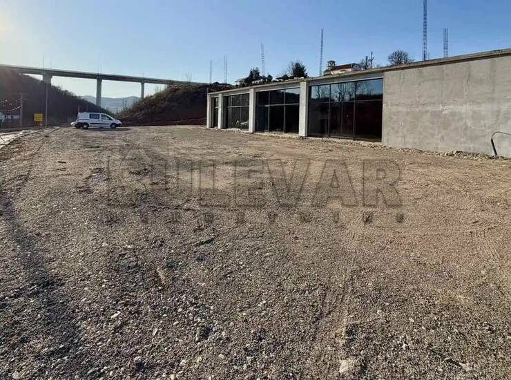 Poslovni prostor / Lokal Vladičin Han, Prekodolce – fotografija 7