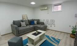 Jednosoban stan, Pravni fakultet · 52m² · 300€ | SveNekretnine