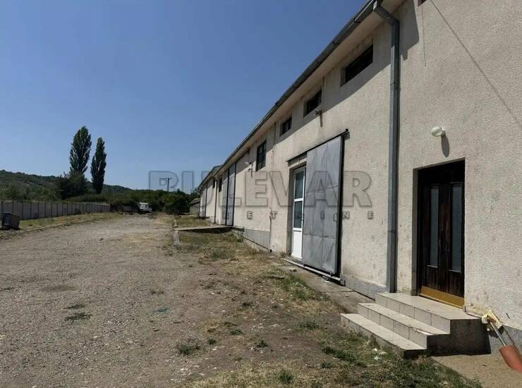 Poslovni prostor / Lokal Merošina, Merošina – fotografija 3
