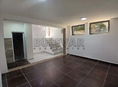 Poslovni prostor / Lokal, Centar · 30m² · 300€ | SveNekretnine