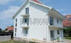 Poslovni prostor / Lokal, Niš · 385m² · 2.200€ | SveNekretnine