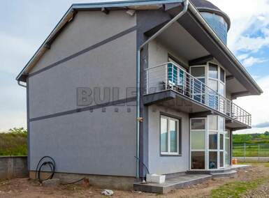 Kuća, Malošište · 200m² · 1.500€ | SveNekretnine