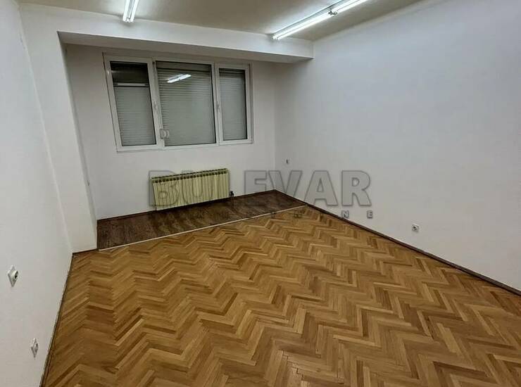 Poslovni prostor / Lokal Niš, Čair – fotografija 1