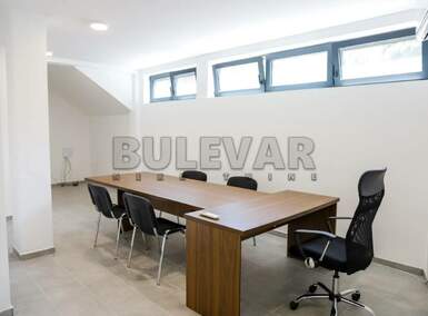 Poslovni prostor / Lokal, Centar · 58m² · 94.430€ | SveNekretnine