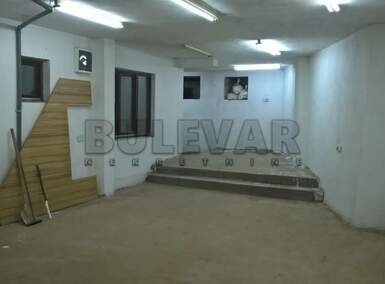 Poslovni prostor / Lokal, Rasadnik · 79m² · 220€ | SveNekretnine