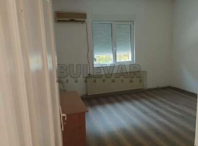 Poslovni prostor / Lokal, Marger · 80m² · 630€ | SveNekretnine