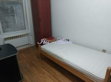 Garsonjera, Cvetni Trg · 18m² · 290€ | SveNekretnine