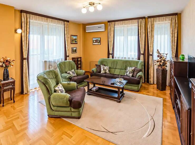 Stan Niš, Čair – fotografija 1