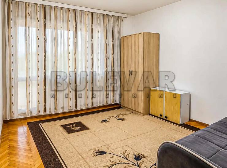 Stan Niš, Staro groblje – fotografija 4