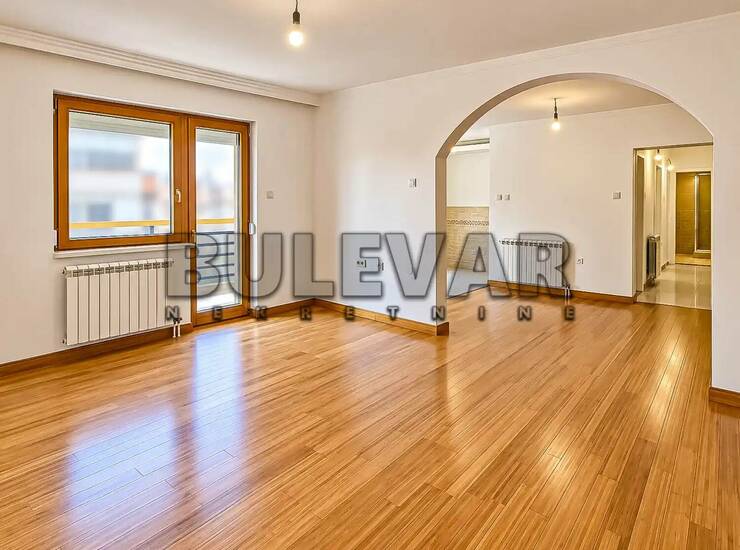 Poslovni prostor / Lokal Niš, Centar – fotografija 1