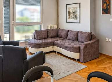 Dvosoban stan, Centar · 60m² · 450€ | SveNekretnine